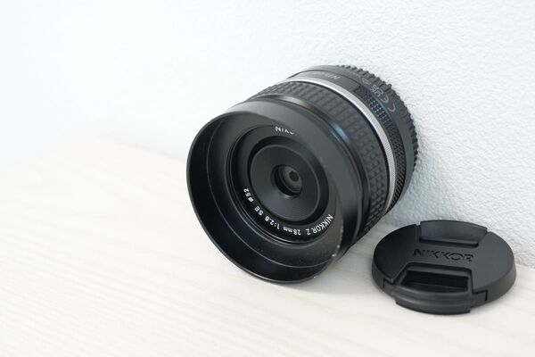 NIKKOR Z 28mm f/2.8(Special Edition)フード付き