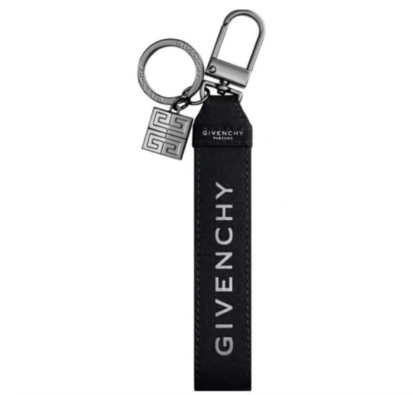 最新新品未使用GIVENCHY キーホルダー・キーリング
