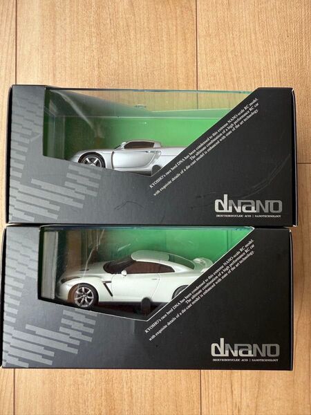 dNaNo 1/43 ポルシェ カレラ GT シルバー dNaNo 1/43 日産スカイライン GT-R ホワイト 2台セット