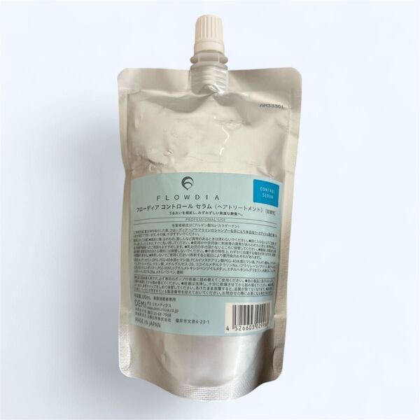 フローディア コントロール セラム ヘアトリートメント 200ml