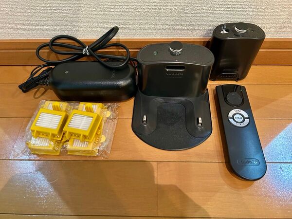 iRobot☆ルンバ 純正☆ホームベース 充電ステーション バーチャルウォール リモコン、フィルター6個付