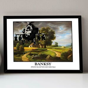 バンクシー【Apache Helicopter Over Farm Field 】アートポスターフレーム-69