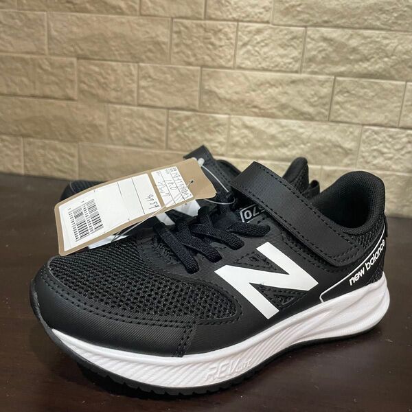 新品未使用 new balance ニューバランス スニーカー 570 運動靴 18cm