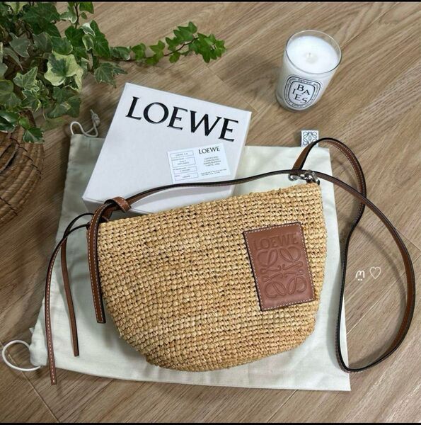 LOEWEロエベ スリットポシェットバッグ ショルダー斜めがけラフィアカゴバッグ