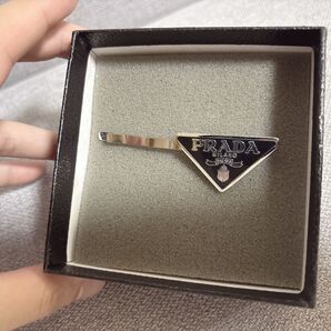 PRADA シルバー