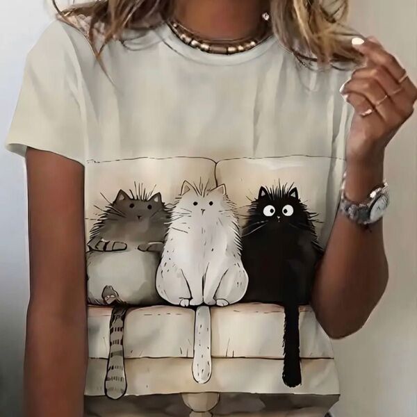 3匹の猫柄 半袖Tシャツ