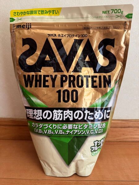 40明治 ザバス(SAVAS) ホエイプロテイン100 すっきりフルーティー風味700g ダイエット トレーニング理想の筋肉 安い