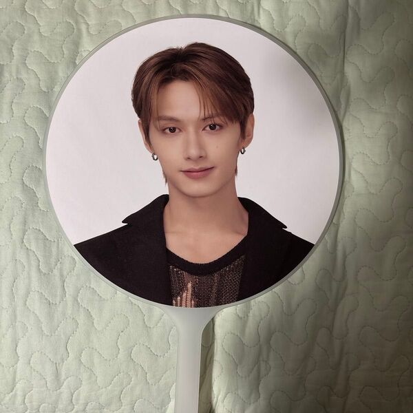 うちわ SEVENTEEN TOUR FOLLOW ジュン グッズ