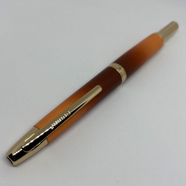 【新品未使用】ノック式万年筆 JINHAO 10 コーヒーグラデーション キャップレス万年筆