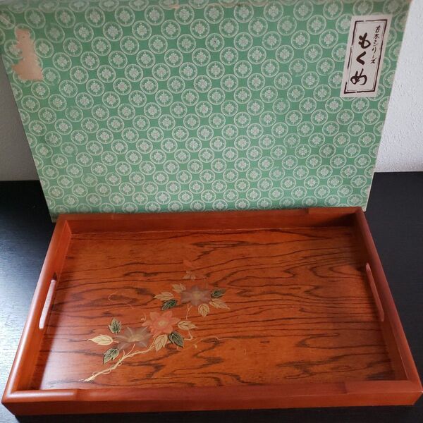 未使用保管品 角盆 お盆 花模様の木製漆器トレイ