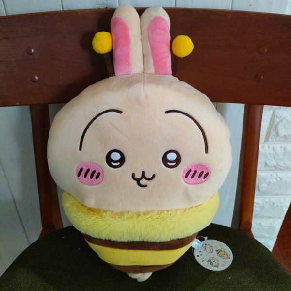ちいかわ ハチさんBIGぬいぐるみ
