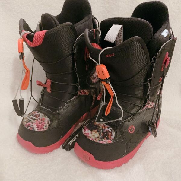 【22.5cm 】美品 BURTON MINT スノーボードブーツ