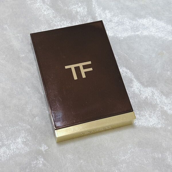 トムフォード TOM FORD アイカラークォード 01S メタリックモーブ アイシャドウ コスメ 限定
