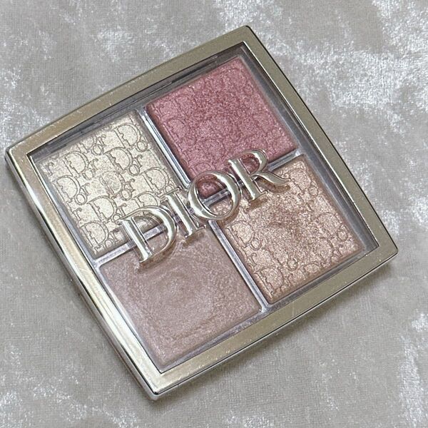 Dior ディオール バックステージ フェイスグロウパレット 004 ローズゴールド フェイスパウダー チーク ハイライト コスメ