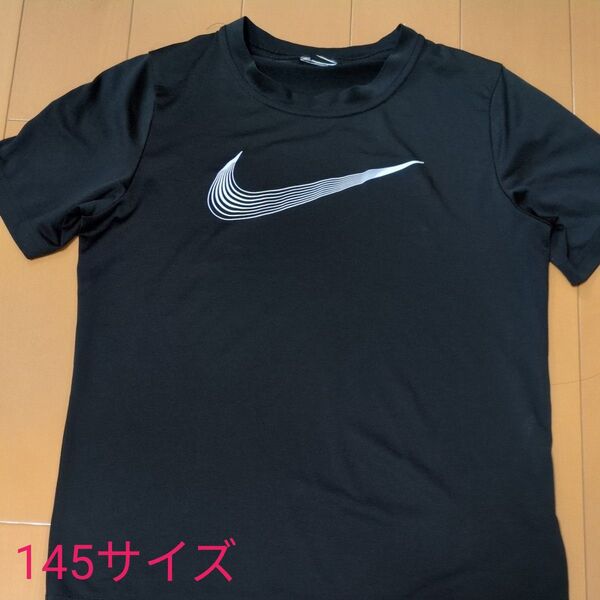 NIKE 半袖Tシャツ 黒