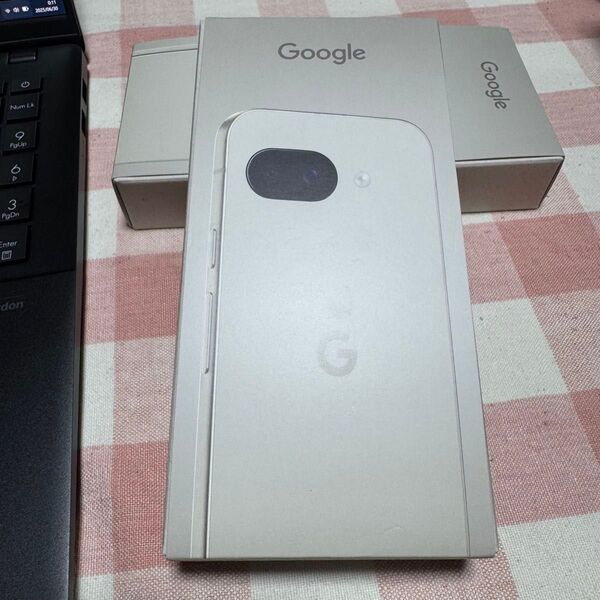【新品・未開封】Pixel 9a 6.3インチ メモリー8GB ストレージ128GB Porcelain 白 Pixel9a本体