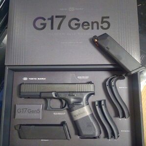 東京マルイ ガスブローバック G17 Gen5 +予備マガジン