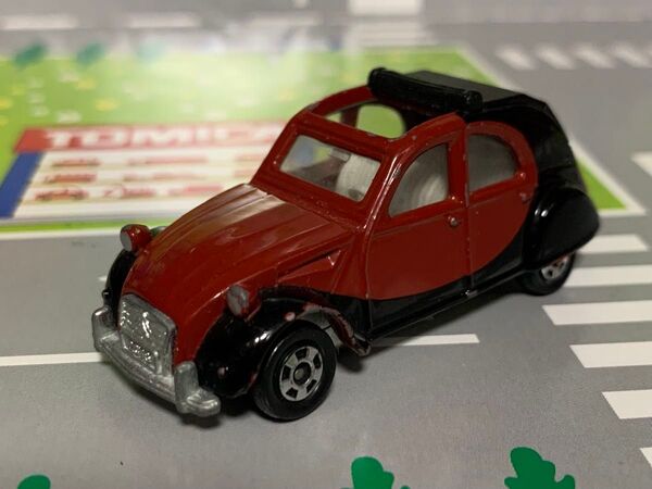 トミカ アニバーサリー24 シトロエン 2CV