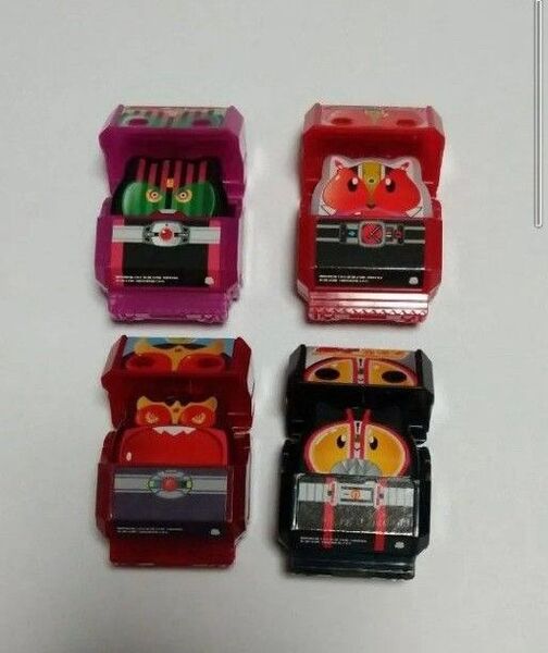仮面ライダーガヴ DXライダーゴチゾウ ディケイド 電王 ファイズ クウガ