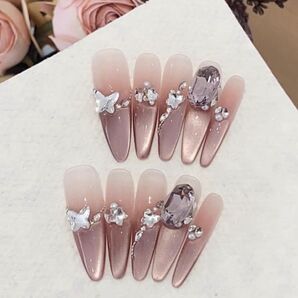 【韓国風】ラベンダーピンク ネイルチップ キラキラ 大粒ビジュー バタフライ マグネット グラデーション フレンチ ロング e