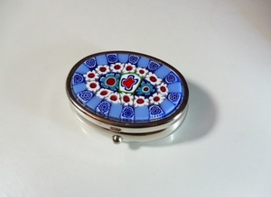 β Venetian glass Venetian glass pill case case β Venetian glass Mill fioli