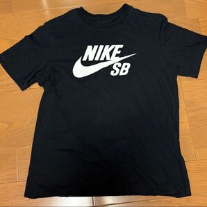 NIKE Tシャツ