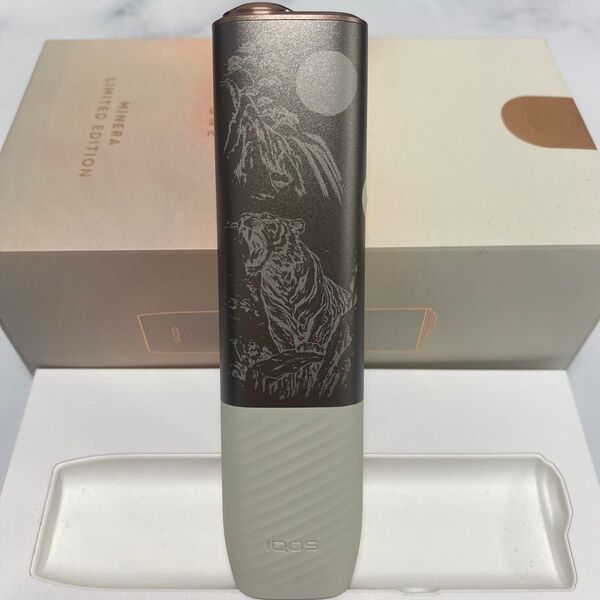 虎 和柄 水墨画 デザイン iQOS ILUMA i ONE アイコス イルマ i ワン ミネラ モデル 限定色 金 和彫り 月