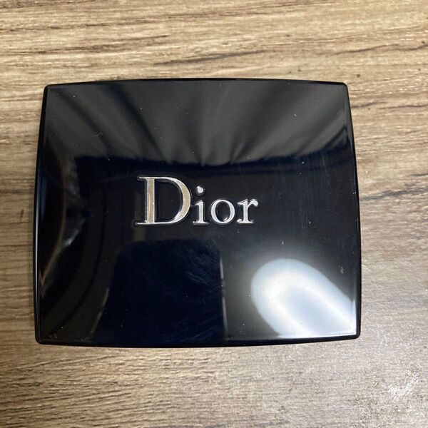 Christian Dior ディオールスキン ルージュ ブラッシュ(047 ミス)