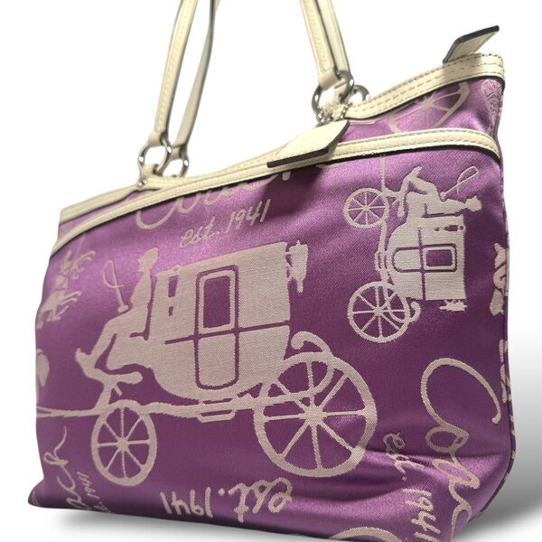 【美品】COACH コーチ ホースアンドキャリッジ トートバッグ 肩掛け 馬車柄 ロゴチャーム キャンバス レザー パープル 紫