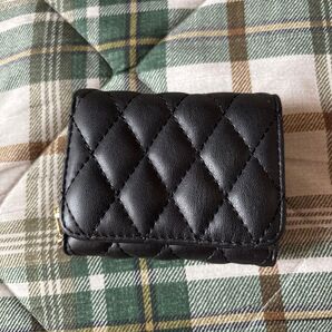 ミニ財布 キルティング 黒 コンパクト 財布