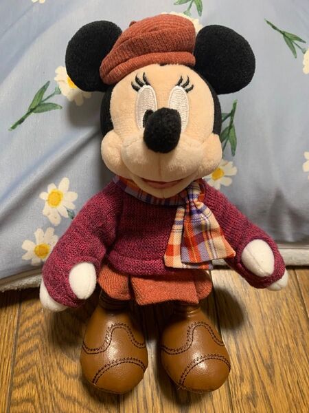 【東京ディズニーリゾート】ミニーのスタイルスタジオ ぬいぐるみバッジ 秋コス ぬいぐるみバッジ