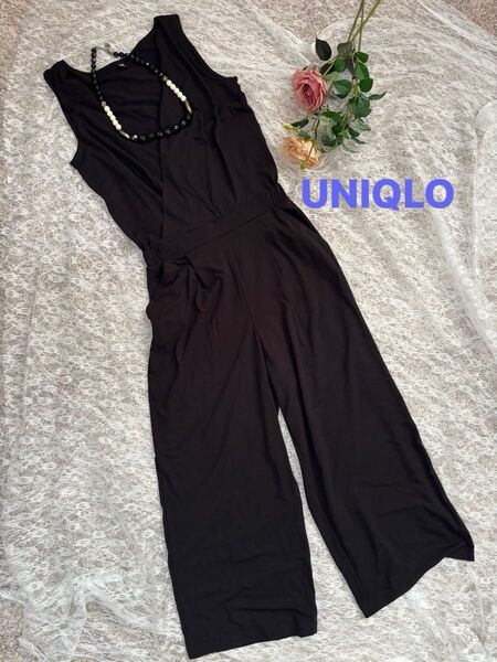 【未使用品】UNIQLO 黒カシュクールノースリーブ ワイドレッグジャンプスーツ Mサイズ ユニクロ