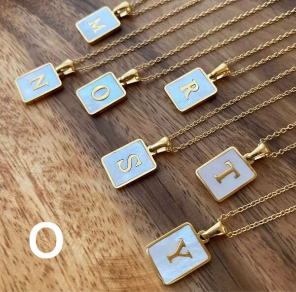 イニシャル ネックレス シェル O ステンレス プレゼント チェーン ゴールド 推し活 アルファベット