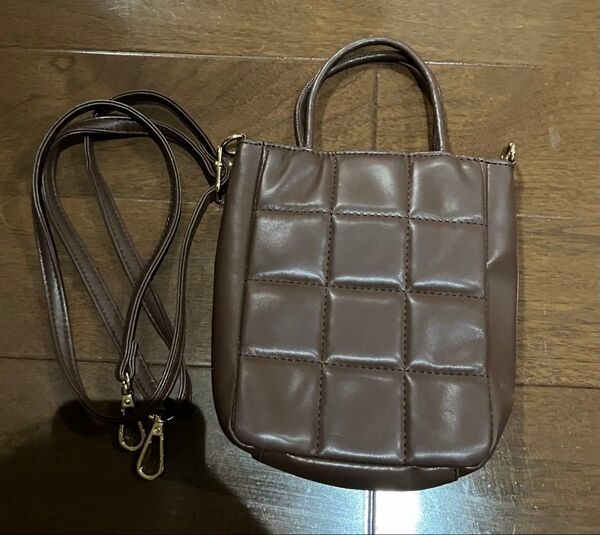 しまむら yumi キルト ショルダーバッグ ブラウン 斜め掛け ワンショルダーバッグ