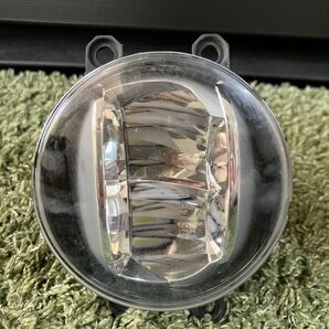 純正 トヨタ アクア 右フォグランプ 運転席側 LED BFAX50 81210-48051