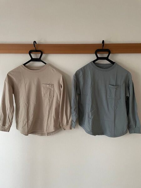 美品 ユニクロ ベージュ ブルー ポケット付き ロングTシャツ カットソー 140サイズ ロンT
