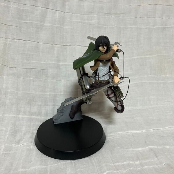 進撃の巨人 ミカサ フィギュア 開封中古箱無し品