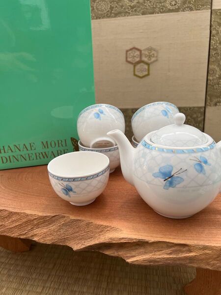 新品未使用品 Hanae Mori 茶器セット DINNERWARE 青い蝶々 急須 和食器