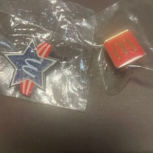 マクドナルド ピンバッジ 2個セット アメリカ国旗 星 ロゴ