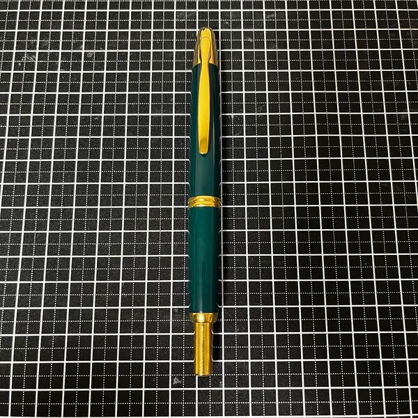 【値下げ不可】パイロット 万年筆 キャップレス グリーン 細字