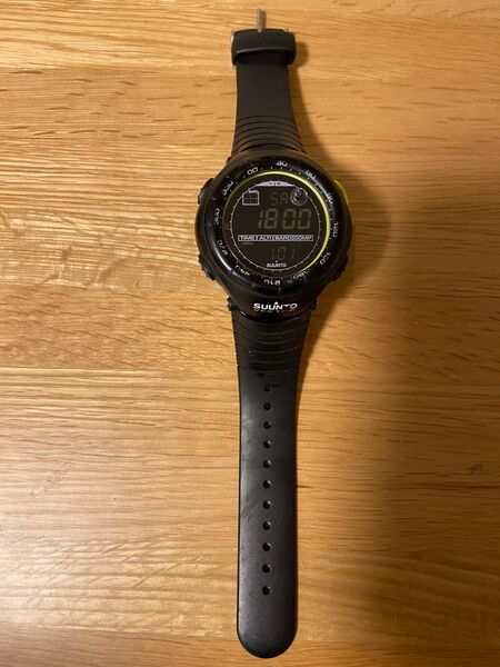 SUUNTO VECTOR 腕時計 スント ブラックライムグリーン 限定カラー 電池新品交換済み