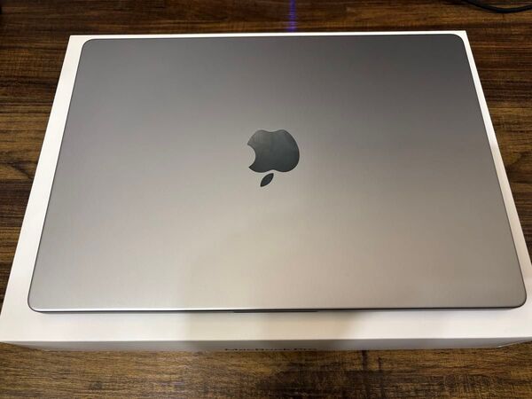 M2 Pro MacBook Pro スペースグレイ(10コアCPU/16コアGPU, 32GB/512GB, US配列)