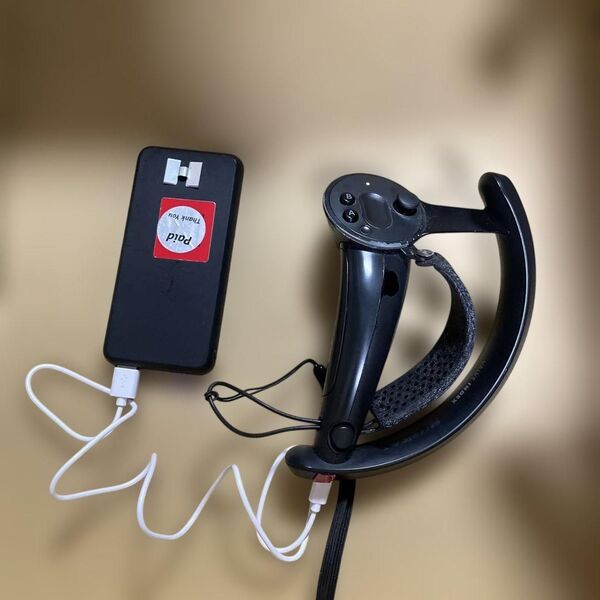 訳あり valve indexコントローラー 右 電源付き 清掃なし
