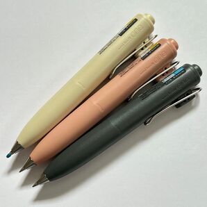【数量限定】uni-ball one P 3色セット ボールペン 樹脂玉なし アンバーホワイト コーラルレッド スチールグレー