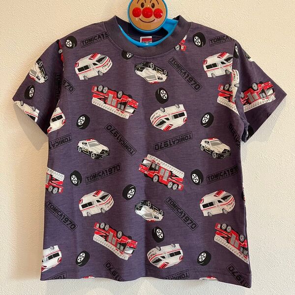 【新品】トミカ パトカー救急車消防車総柄Tシャツ 110㎝
