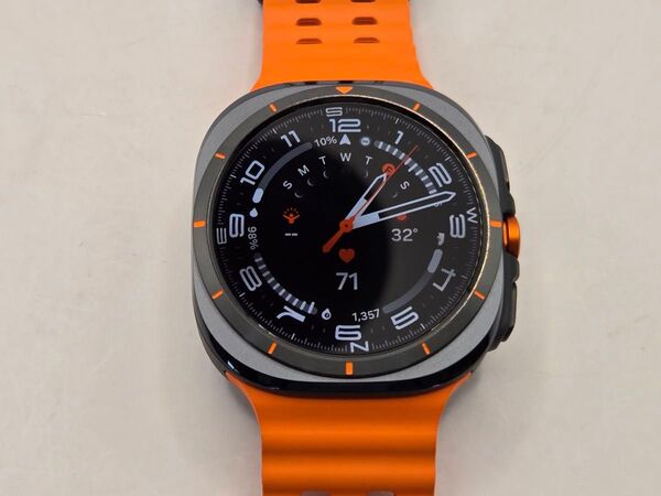 Galaxy Watch Ultra チタニウムグレー 国内版 SM-L705FDAJSJP