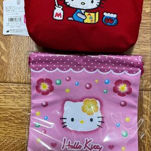 値下げします!! キティちゃんの化粧ポーチ一個 巾着一個 秘密のおまけ付き