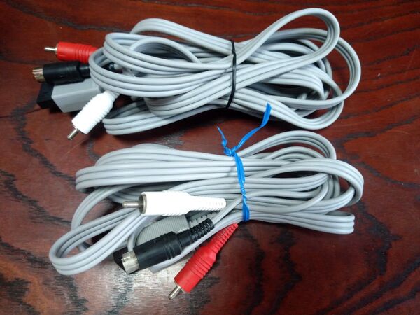 Wii専用S端子ケーブル 2本セット RVL-010 任天堂純正品 Nintendo