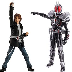 【最終価額】S.H.Figuarts 真骨彫製法 仮面ライダーファイズアクセルフォーム&乾 巧 2点セット(未開封)