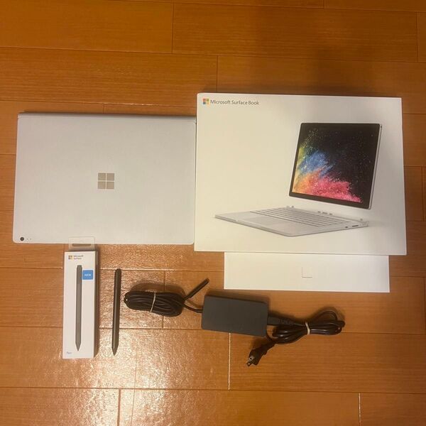 Microsoft Surface Book2 Core i7 RAM16GB